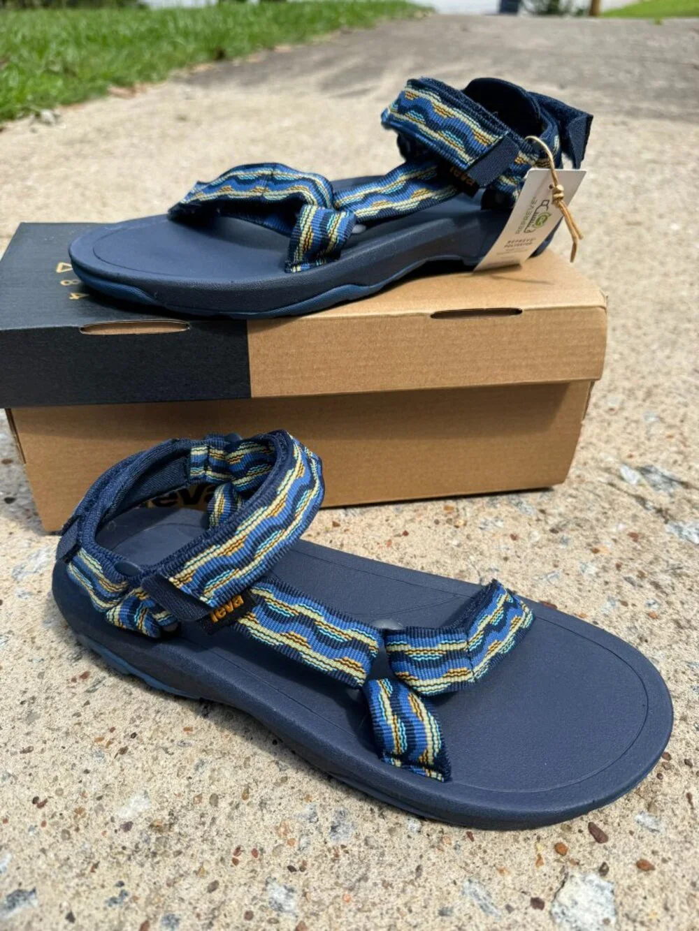 NEW Teva Youth Hurricane XLT 2 Sandals Kishi Dark Blue - Size 4Y / EU 36